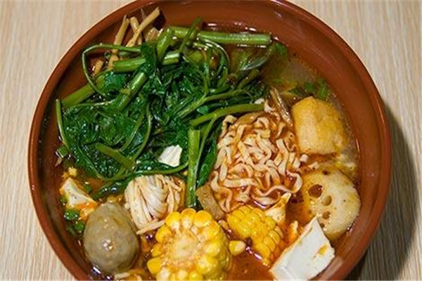 麻辣烫适合在乡镇开吗?利润让人惊呼