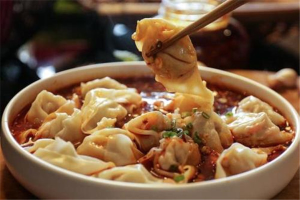 老麻抄手加盟哪里好？让你轻松赚大钱
