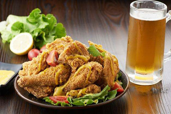 做炸鸡生意赚钱吗?2020年还适不适合开一家炸鸡加盟店?