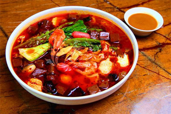 开个麻辣烫店成本多少钱？麻辣烫加盟怎么样？