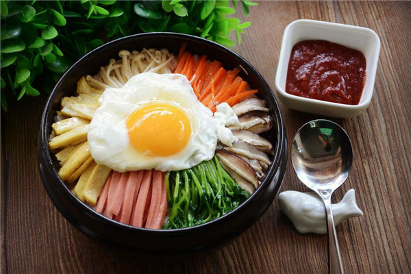 石锅拌饭加盟前景怎么样?现在开一家石锅拌饭加盟店应该注意什么?