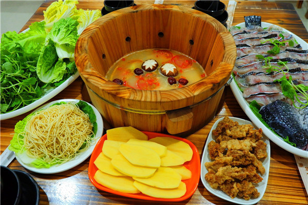 喷泉火锅加盟条件多吗?商场开一家喷泉火锅怎么样?