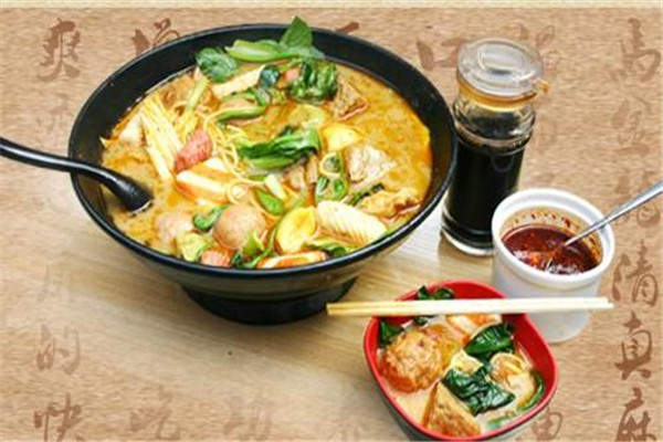 加盟麻辣烫是个坑?开店选址应该注意什么?