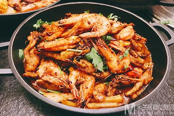 好师哥肉蟹煲加盟