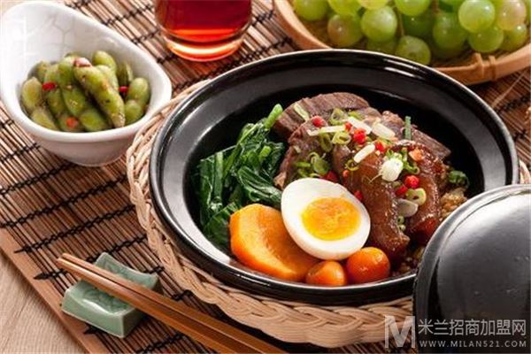 粤盈烧鹅煲仔饭加盟