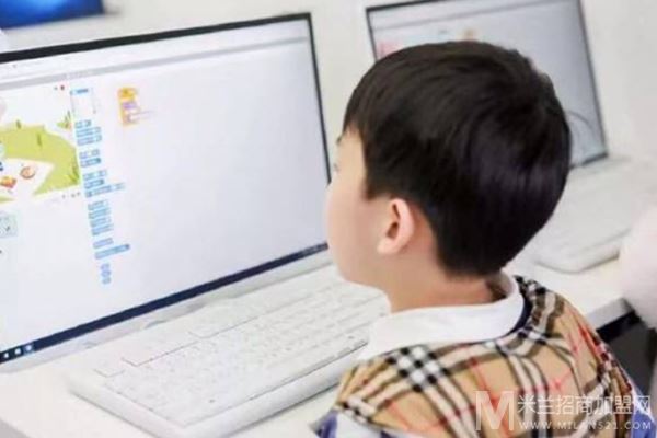 童思童行少儿编程加盟