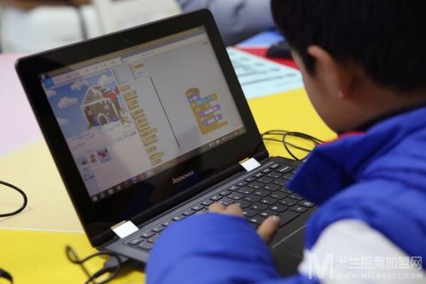 少年创学院编程加盟