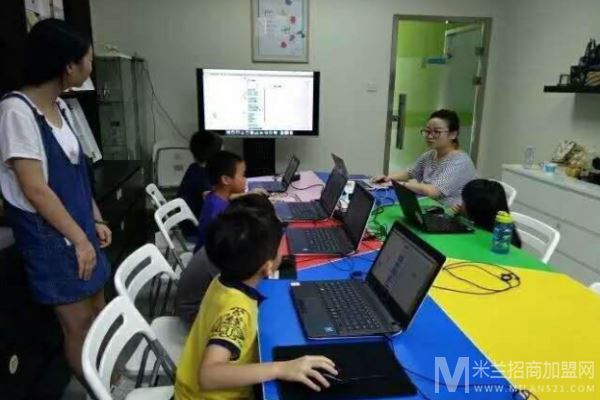 少年创学院编程加盟