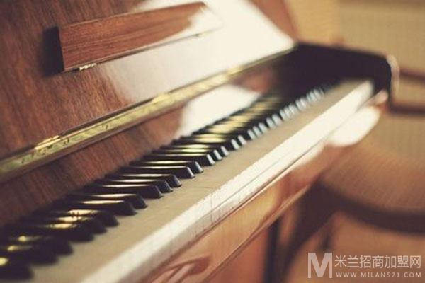 辛巴星钢琴教育加盟